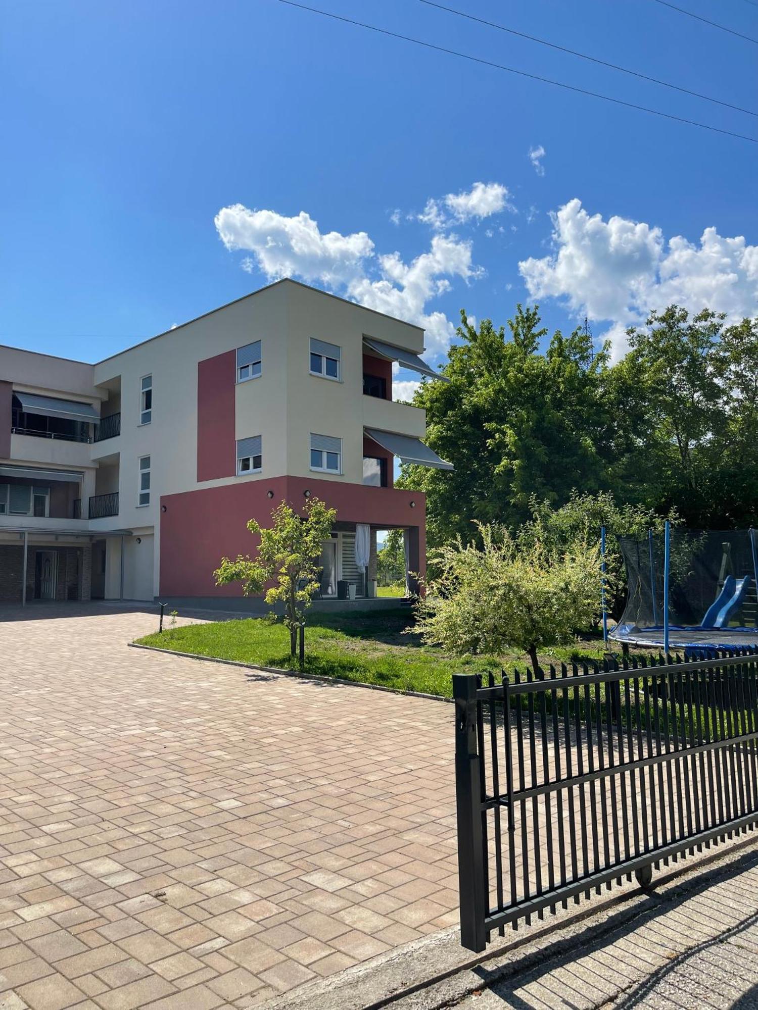 Apartment Vila Tara Bihać Eksteriør billede